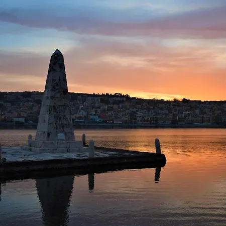 Mary's أرغوستولي